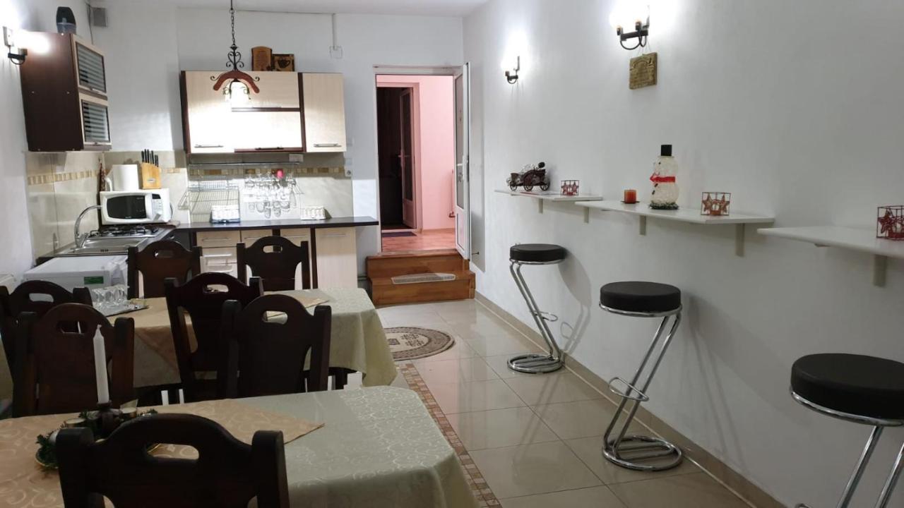 Casa Nicoladis Apartment Zarnesti Ngoại thất bức ảnh