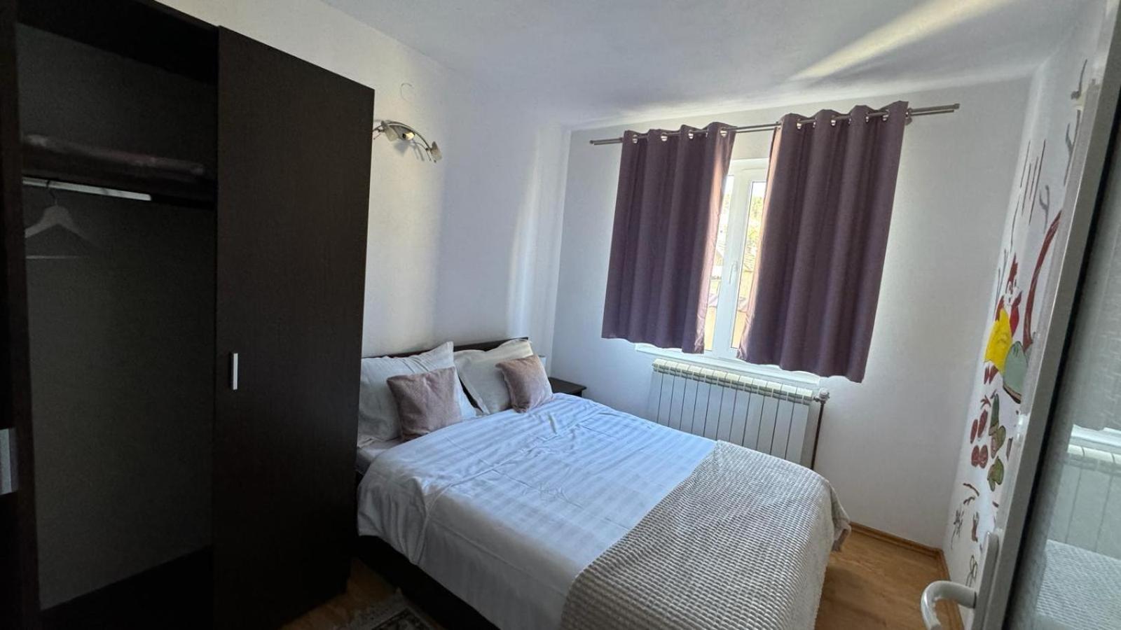 Casa Nicoladis Apartment Zarnesti Ngoại thất bức ảnh