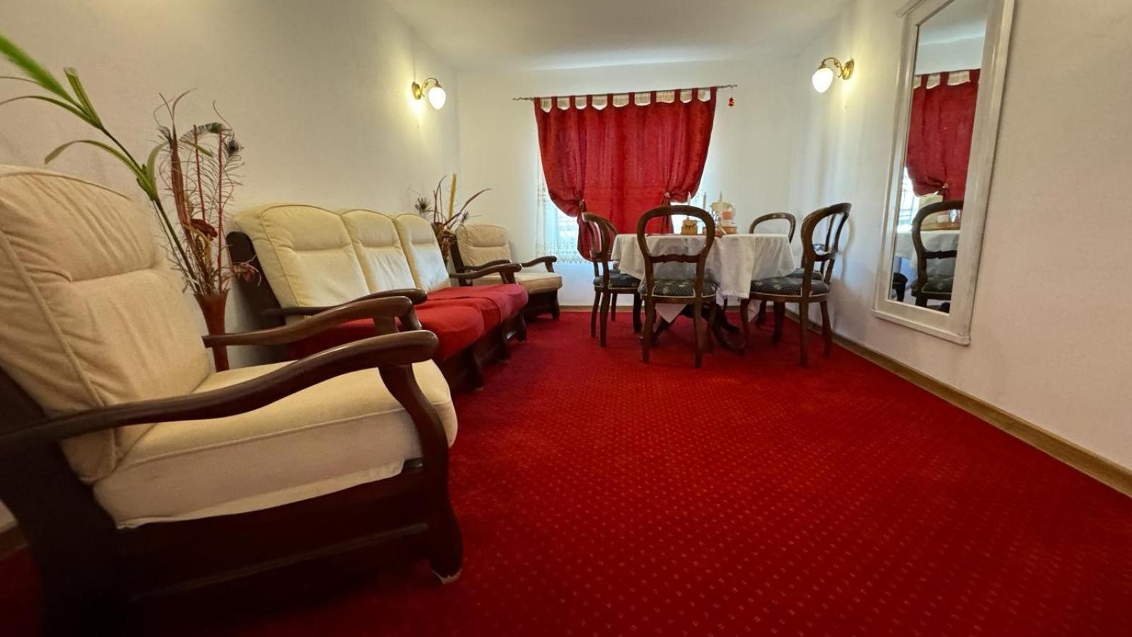 Casa Nicoladis Apartment Zarnesti Ngoại thất bức ảnh