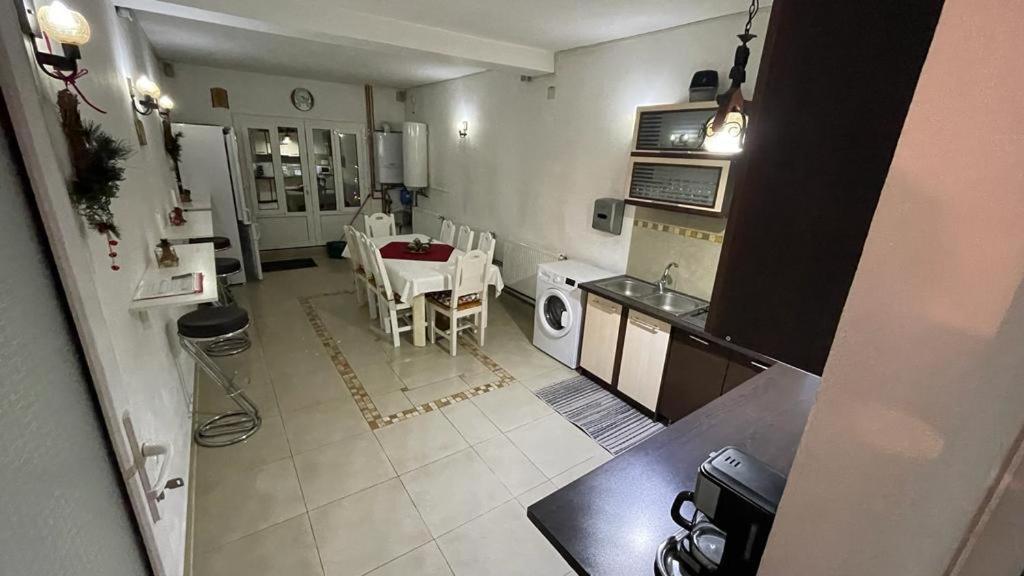 Casa Nicoladis Apartment Zarnesti Ngoại thất bức ảnh