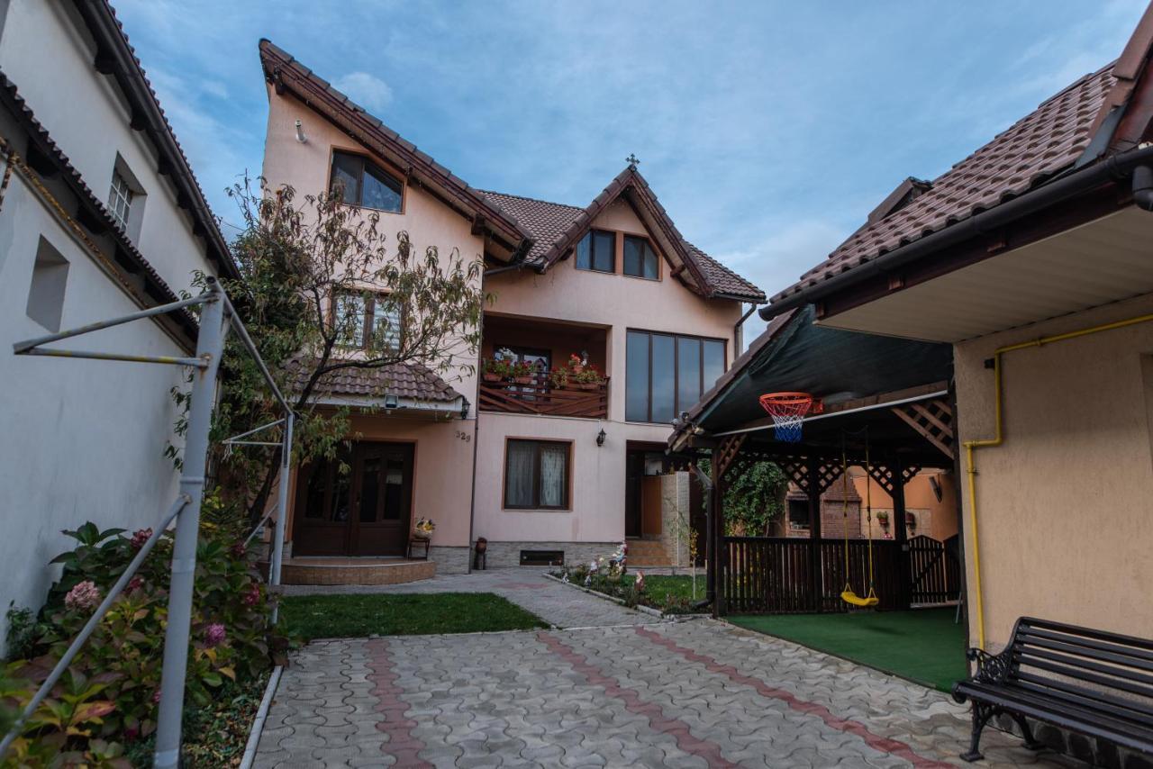 Casa Nicoladis Apartment Zarnesti Ngoại thất bức ảnh